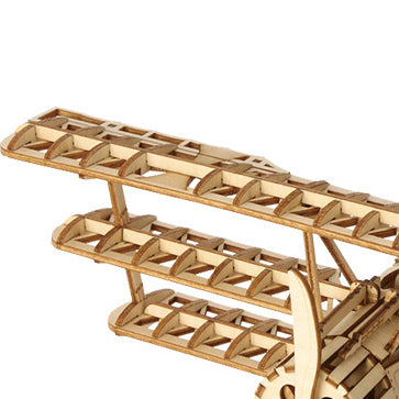 ТРИКРИЛЕН САМОЛЕТ